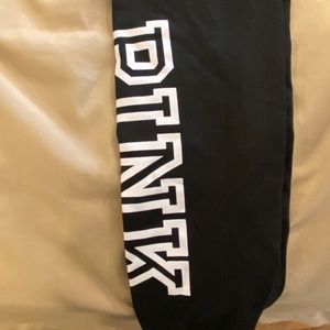 PINK LEGGINGS!!!